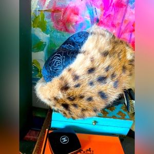 Beautiful Vintage Designer Fur Hat … Stunning and so Audrey Hepburn Leopard 💖❤️